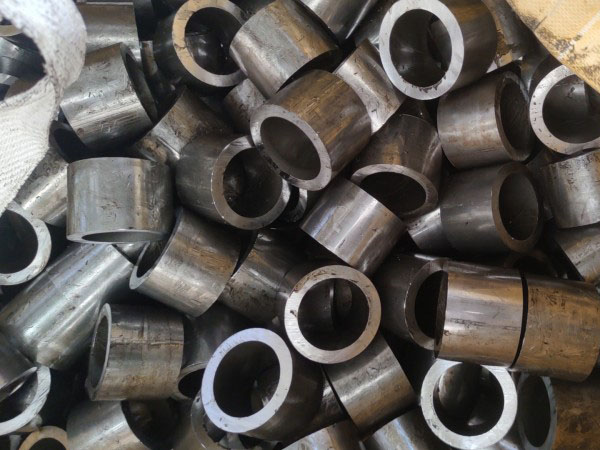 四子王无缝钢管切割